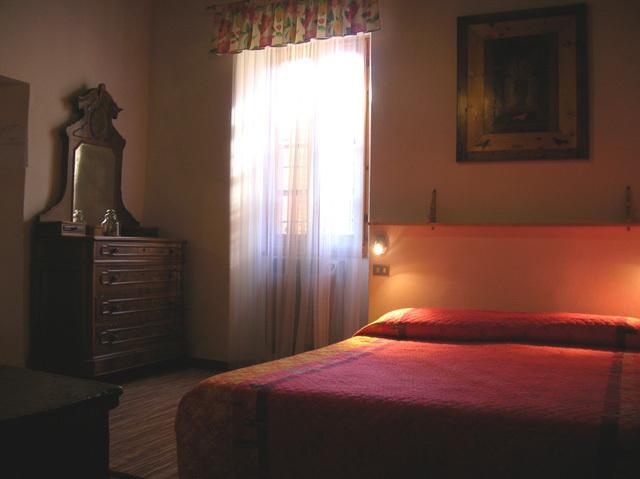 Le Camelie Bed & Breakfast Brissago-Valtravaglia ห้อง รูปภาพ